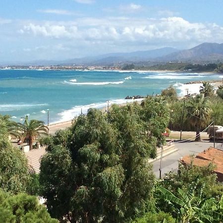 Golfo Di Tindari Apartments Falcone Kültér fotó